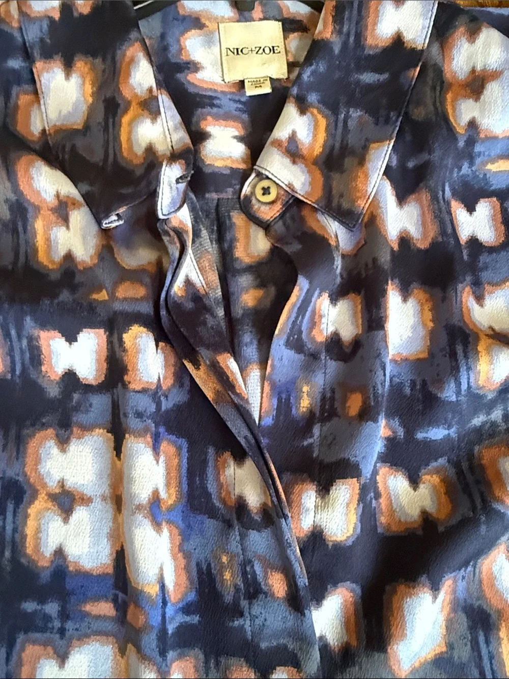 Women’s Nic + Zoe Shibori Glow Blue Patterned Button-Front Blouse, size medium